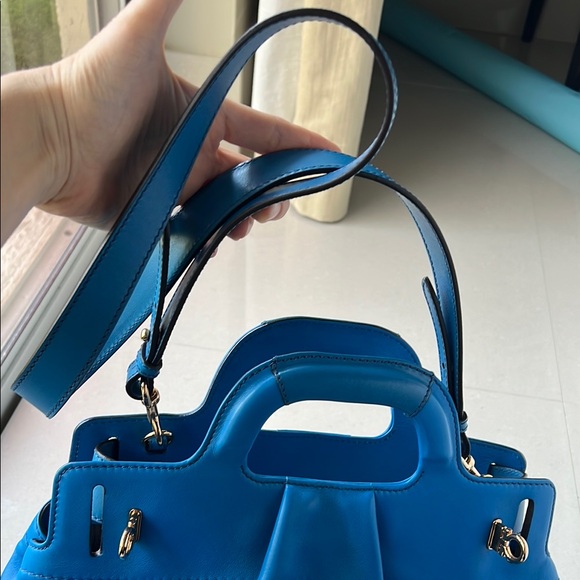 Salvatore Ferragamo Gancini Blue Leather 2 Way Handbag Like New Condition - Picture 7 of 15